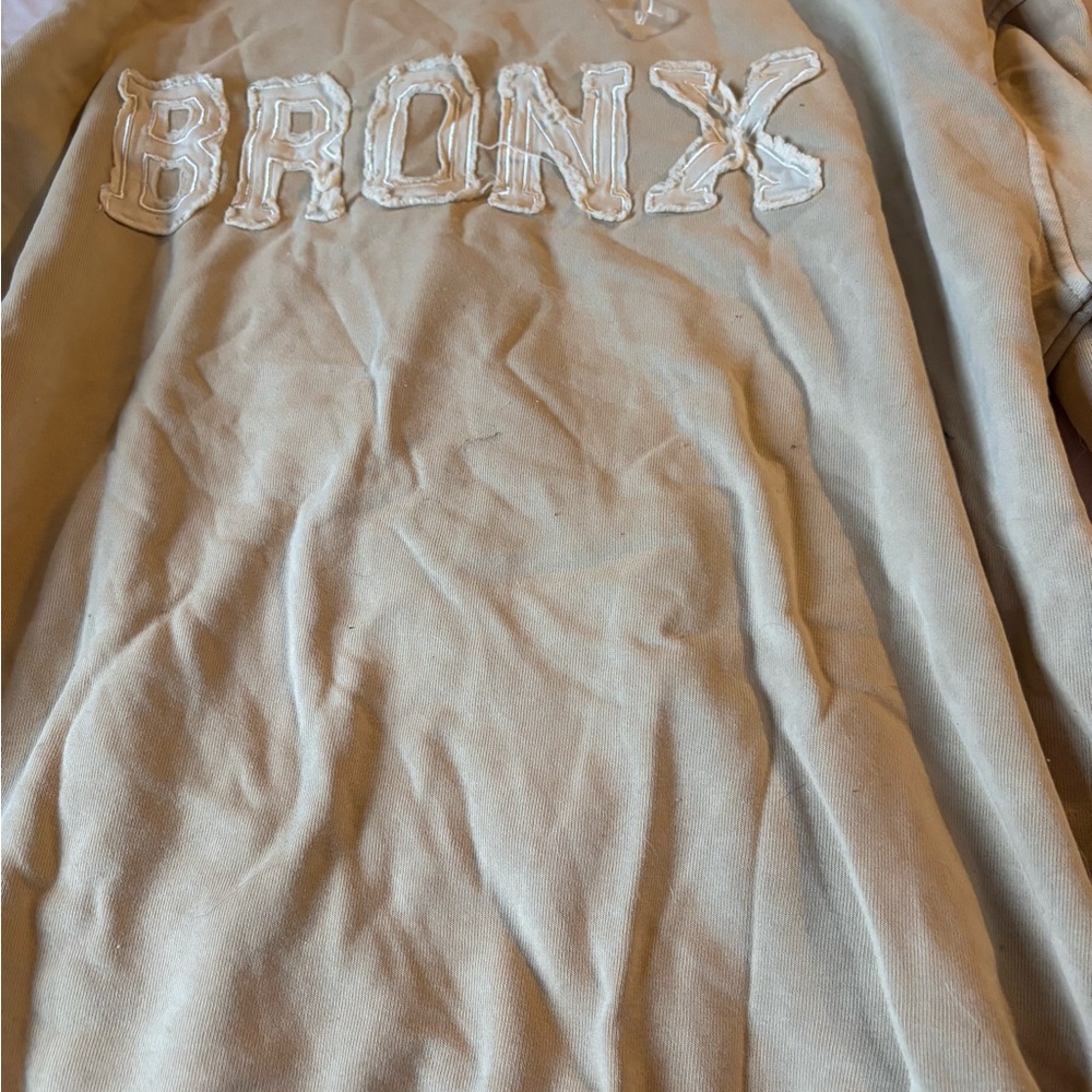 2/35$🍓⭐️ Bronx Beige Sweatshirt